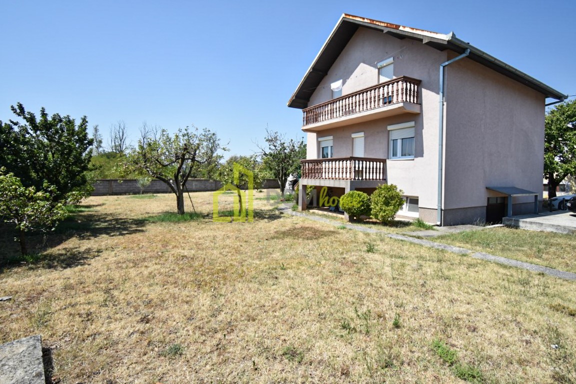 Kuća 150m2, Donja Gorica